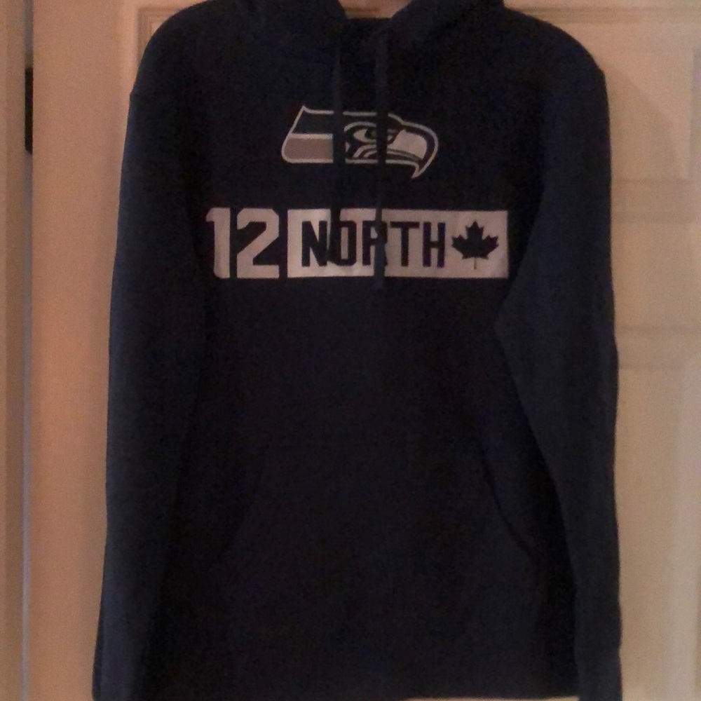 Men's Seahawks Navy Blue Hoodie size M